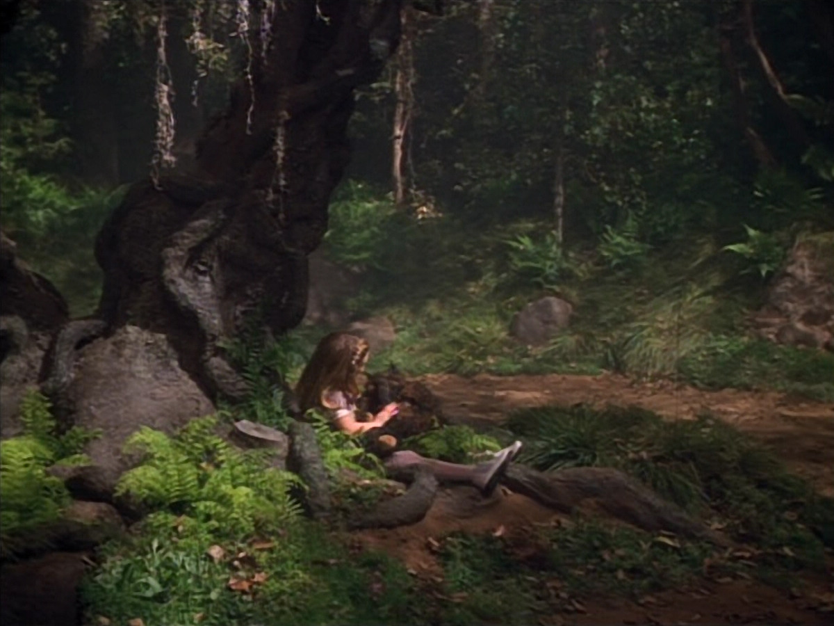 extant_StarTrek_VOY_4x12-MortalCoil_03815.jpg