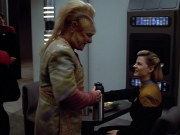 Filename=extant_StarTrek_VOY_4x12-MortalCoil_00004.jpg
Filesize=168KiB
Dimensions=1200x900
Date added=Sep 14, 2019 extant_StarTrek_VOY_4x12-MortalCoil_00004.jpg