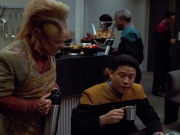 Filename=extant_StarTrek_VOY_4x12-MortalCoil_00029.jpg
Filesize=170KiB
Dimensions=1200x900
Date added=Sep 14, 2019 extant_StarTrek_VOY_4x12-MortalCoil_00029.jpg