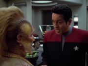 extant_StarTrek_VOY_4x12-MortalCoil_00062.jpg