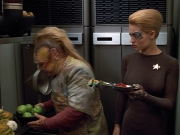 Filename=extant_StarTrek_VOY_4x12-MortalCoil_00088.jpg
Filesize=194KiB
Dimensions=1200x900
Date added=Sep 14, 2019 extant_StarTrek_VOY_4x12-MortalCoil_00088.jpg