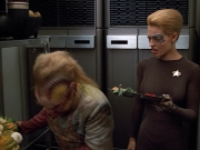 Filename=extant_StarTrek_VOY_4x12-MortalCoil_00089.jpg
Filesize=182KiB
Dimensions=1200x900
Date added=Sep 14, 2019 extant_StarTrek_VOY_4x12-MortalCoil_00089.jpg