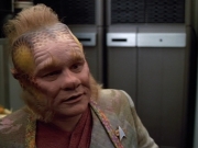 extant_StarTrek_VOY_4x12-MortalCoil_00138.jpg