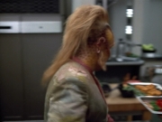 extant_StarTrek_VOY_4x12-MortalCoil_00144.jpg