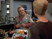 extant_StarTrek_VOY_4x12-MortalCoil_00150.jpg