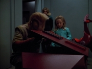 Filename=extant_StarTrek_VOY_4x12-MortalCoil_00207.jpg
Filesize=139KiB
Dimensions=1200x900
Date added=Sep 14, 2019 extant_StarTrek_VOY_4x12-MortalCoil_00207.jpg
