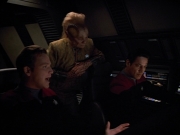 extant_StarTrek_VOY_4x12-MortalCoil_00460.jpg