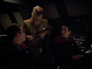 extant_StarTrek_VOY_4x12-MortalCoil_00470.jpg