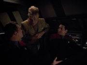 extant_StarTrek_VOY_4x12-MortalCoil_00482.jpg