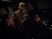 extant_StarTrek_VOY_4x12-MortalCoil_00484.jpg