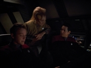 extant_StarTrek_VOY_4x12-MortalCoil_00485.jpg
