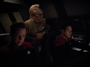 extant_StarTrek_VOY_4x12-MortalCoil_00490.jpg