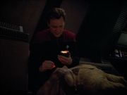 Filename=extant_StarTrek_VOY_4x12-MortalCoil_00725.jpg
Filesize=132KiB
Dimensions=1200x900
Date added=Sep 14, 2019 extant_StarTrek_VOY_4x12-MortalCoil_00725.jpg