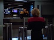 extant_StarTrek_VOY_4x12-MortalCoil_00798.jpg