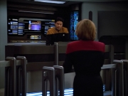 extant_StarTrek_VOY_4x12-MortalCoil_00799.jpg