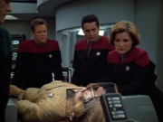 extant_StarTrek_VOY_4x12-MortalCoil_00859.jpg
