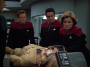 extant_StarTrek_VOY_4x12-MortalCoil_00860.jpg