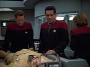 extant_StarTrek_VOY_4x12-MortalCoil_00867.jpg