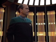 extant_StarTrek_VOY_4x12-MortalCoil_00888.jpg