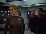 extant_StarTrek_VOY_4x12-MortalCoil_00892.jpg