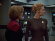 extant_StarTrek_VOY_4x12-MortalCoil_00895.jpg