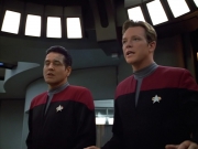 extant_StarTrek_VOY_4x12-MortalCoil_00899.jpg