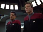 extant_StarTrek_VOY_4x12-MortalCoil_00900.jpg