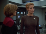 extant_StarTrek_VOY_4x12-MortalCoil_00904.jpg