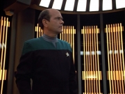 extant_StarTrek_VOY_4x12-MortalCoil_00907.jpg