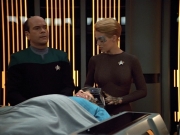 extant_StarTrek_VOY_4x12-MortalCoil_01054.jpg