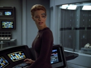 extant_StarTrek_VOY_4x12-MortalCoil_01210.jpg
