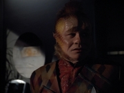 extant_StarTrek_VOY_4x12-MortalCoil_01380.jpg