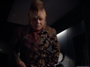 extant_StarTrek_VOY_4x12-MortalCoil_01398.jpg