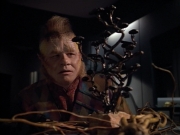 extant_StarTrek_VOY_4x12-MortalCoil_01402.jpg