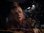 extant_StarTrek_VOY_4x12-MortalCoil_01411.jpg