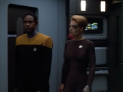 Filename=extant_StarTrek_VOY_4x12-MortalCoil_01417.jpg
Filesize=125KiB
Dimensions=1200x900
Date added=Sep 14, 2019 extant_StarTrek_VOY_4x12-MortalCoil_01417.jpg