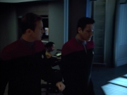 extant_StarTrek_VOY_4x12-MortalCoil_01509.jpg
