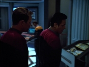 extant_StarTrek_VOY_4x12-MortalCoil_01512.jpg
