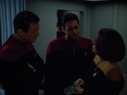 Filename=extant_StarTrek_VOY_4x12-MortalCoil_01519.jpg
Filesize=118KiB
Dimensions=1200x900
Date added=Sep 14, 2019 extant_StarTrek_VOY_4x12-MortalCoil_01519.jpg