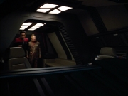 extant_StarTrek_VOY_4x12-MortalCoil_01563.jpg