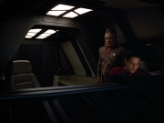 extant_StarTrek_VOY_4x12-MortalCoil_01575.jpg