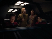 extant_StarTrek_VOY_4x12-MortalCoil_01586.jpg