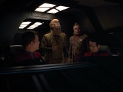 extant_StarTrek_VOY_4x12-MortalCoil_01588.jpg