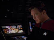 extant_StarTrek_VOY_4x12-MortalCoil_01604.jpg