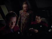 extant_StarTrek_VOY_4x12-MortalCoil_01611.jpg