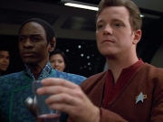 Filename=extant_StarTrek_VOY_4x12-MortalCoil_01864.jpg
Filesize=165KiB
Dimensions=1200x900
Date added=Sep 14, 2019 extant_StarTrek_VOY_4x12-MortalCoil_01864.jpg
