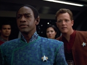 extant_StarTrek_VOY_4x12-MortalCoil_01876.jpg