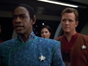 extant_StarTrek_VOY_4x12-MortalCoil_01882.jpg