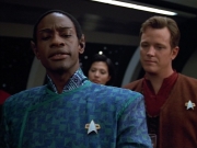 extant_StarTrek_VOY_4x12-MortalCoil_01890.jpg
