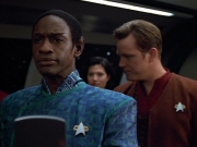 extant_StarTrek_VOY_4x12-MortalCoil_01914.jpg